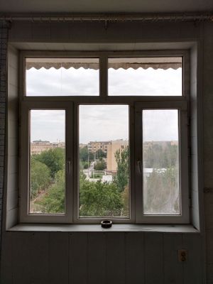 Пл.окна б/у 2шт.размер 170х170.