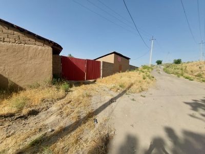 Срочно ер сотилади, 18 соток, келишамиз телефон килинглар.