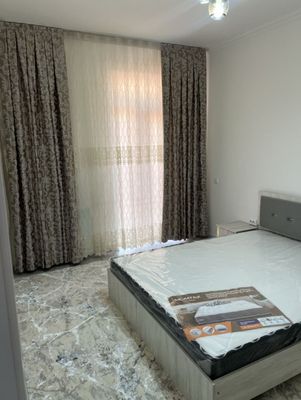Bektemir Prakratura ruparasida 1 xona uy 300$