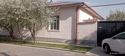 Ш. Рашидов тумани Уч тепа марказида 5 хонали коттедж сотилади