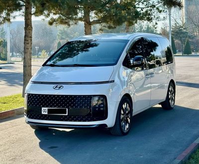 Hyundai Staria Lounge