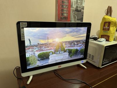 Smart телевизор Рекорд 19