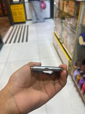 ( iPhone X )sotiladi