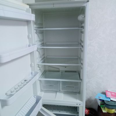 Холодильник Сотилади состояние зор, ишлаши зор.2 миллион