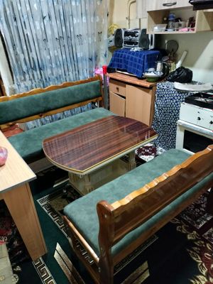 stol stul sotiladi 1500000
