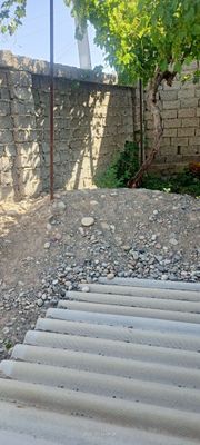 Отдам камни с песком бесплатно.