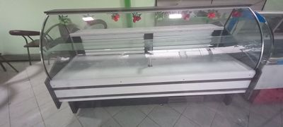 Ветрина халаделник