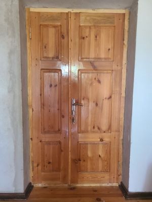 Eshiklar sotiladi arzon narxda
