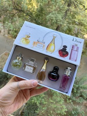 Dior atir nabor jenskiy