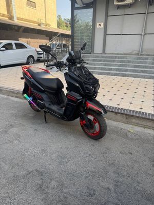 Продаётся скутер Танк