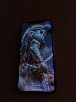 Продам телефон iPhone