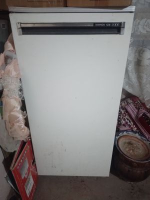 Продаётся недорого газплита и холодильник