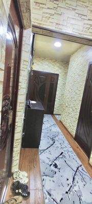Сергели ярмаркада 2 хонали уй барча жихозлари билан ижарага берилади