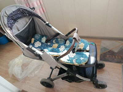 Продам детскую коляску