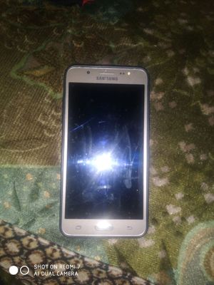 Telefon Nomi J56 holati nar hotira 16gb