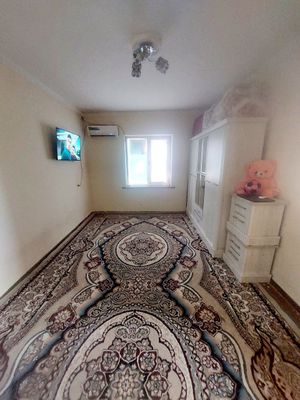 Uy sotiladi Qarshi shaxar 3-mkrayon Marka super marketi orqa tarafida