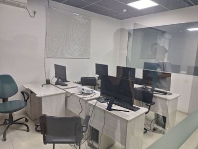 Продам коммерческое помещение в центре Чтрчика