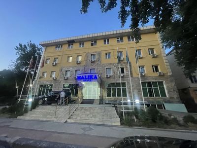 1-chi qatorda Noturar uchun joy / 250 м2 / НЕЖИЛОЕ помещение 1-линия