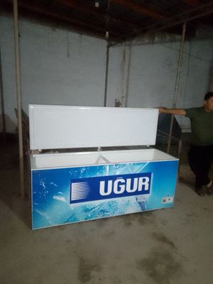 Угур морозильник