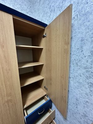 Продам шкаф шифонер из лдсп