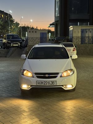 Gentra Lacetti Chevrolet
