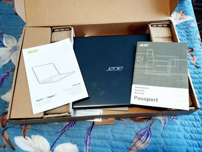 Acer noutbuk sotiladi