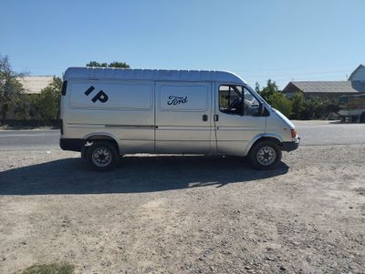 Ford tranzit sotiladi