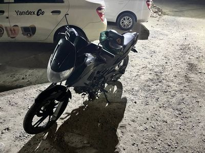 Maped sotiladi mator yangi 125 kub 2 ta balon yangi turipti Akrapovi
