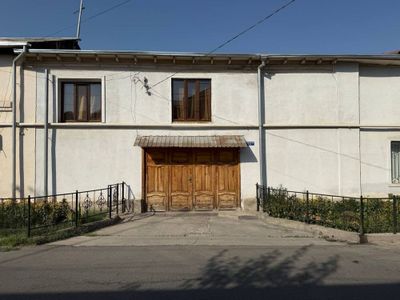 Продается дом в Мирабадском районе