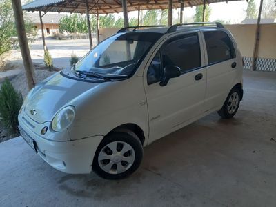 Matiz 2002 yil 30lik metoni bor