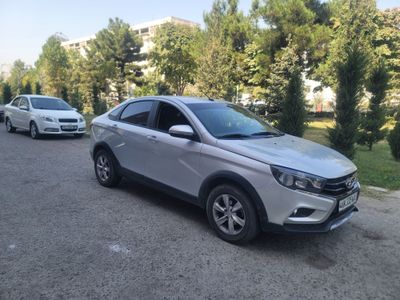 Lada vesta sedan croos