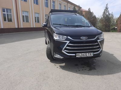JAC M4 Refine Mikroavtobus
