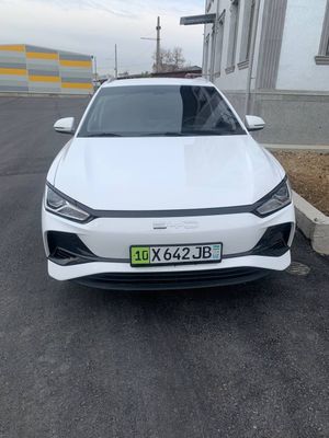 Byd e2 состояние отличное