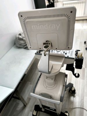 UZI _ УЗИ Ultratovush diagnostika apparati.