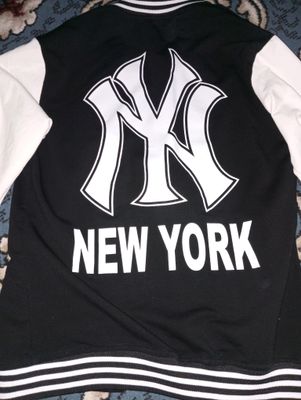 Jiket (3 soat kiyilgan) aybi yoq yangidek