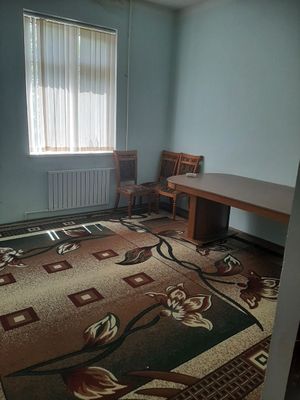 Katej zar-zamin oldida ijaraga beriladi.