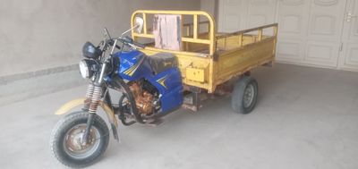 Mototsikl sotiladi