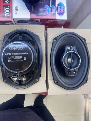 Kenwood 700watli kalonka ariginaldan keyn turadi sfati baslari zor