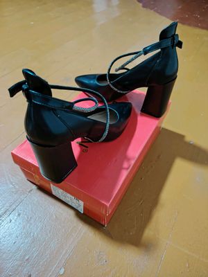 продам женские туфли