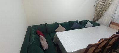 Stol 12 stul va kotta yumshoq divan