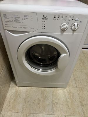 Стиральная машина INDESIT