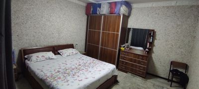Srochna Kelesda 5 xonali hovli sotiladi