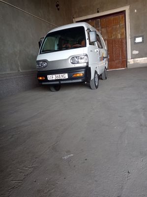 Damas Combi sotiladi 2025 yil 2 700 km yurgan