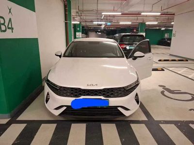 KIA K5 в отличном состоянии