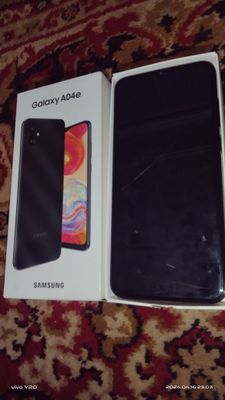 Samsung a04e 32 GB