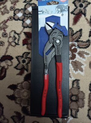 Knipex 250 переставной ключ