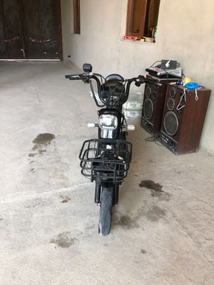 skuter EVESTAR 8