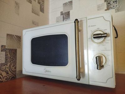Продаётся микроволновая печь