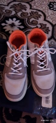 adidas krasovka