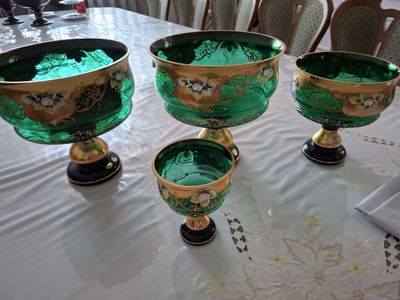 Yashil bagema idishla srochna sotiladi